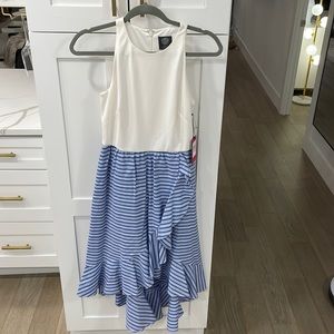 Vince Camuto. Size 2. New with tags.